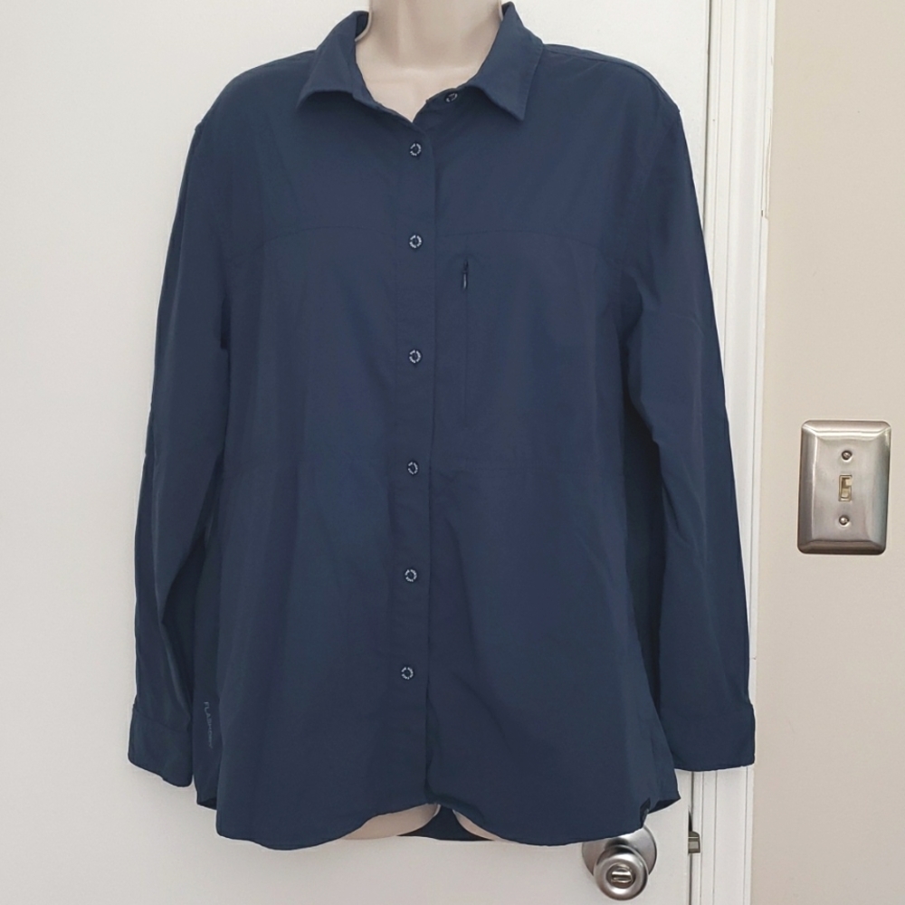 The North Face Trail Shirt Size L